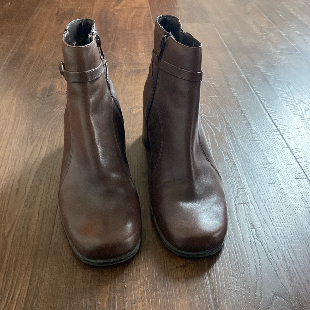 Vintage 90s Croft & Barrow Square Toe Brown Leather Booties Women’s Size 8